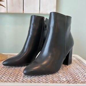 Madden Girl Black Pointed Toe Block Heel Side Zip Booties Black Size 7